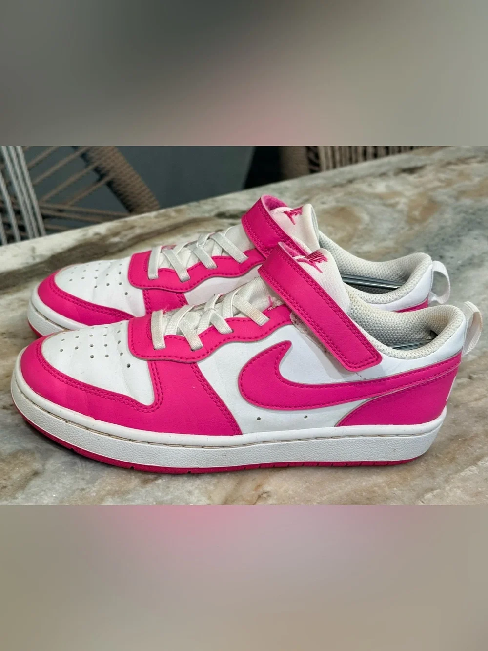 Girls NIKE Court Borough Low Pink & White Casual Sneakers- Size 2